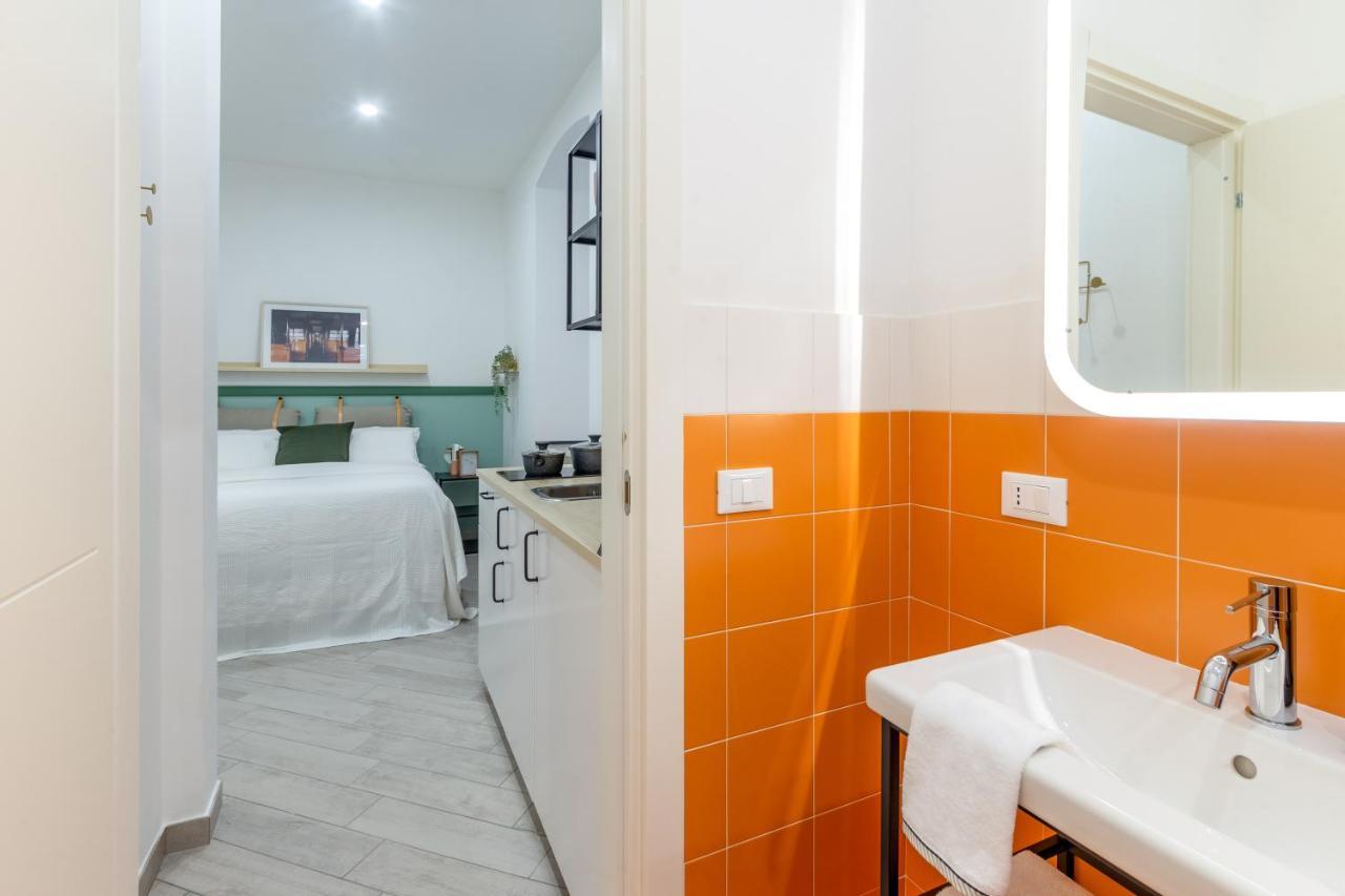 טריאסטה Lovely And Tiny Pied-A-Terre In The City Center מראה חיצוני תמונה