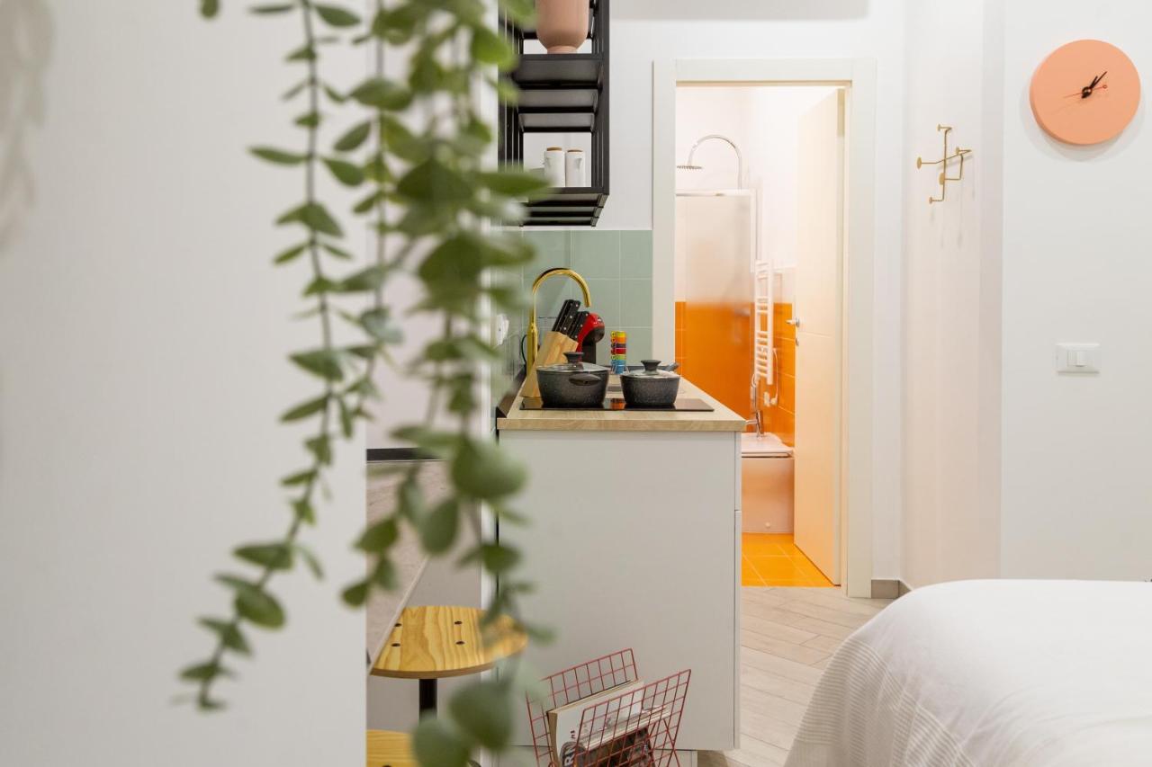 טריאסטה Lovely And Tiny Pied-A-Terre In The City Center מראה חיצוני תמונה